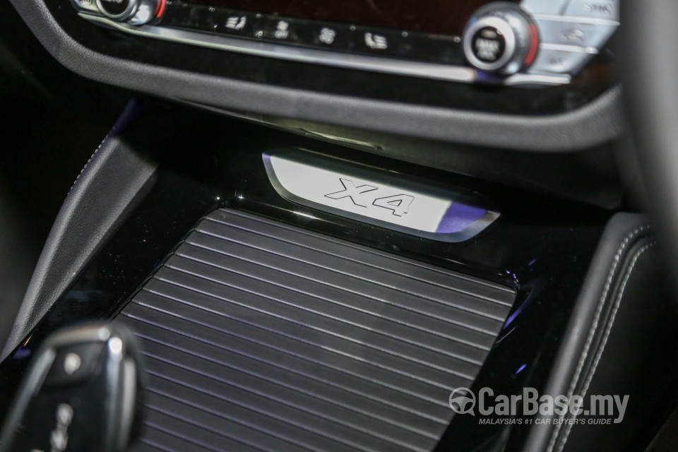 BMW X4 G02 (2019) Interior