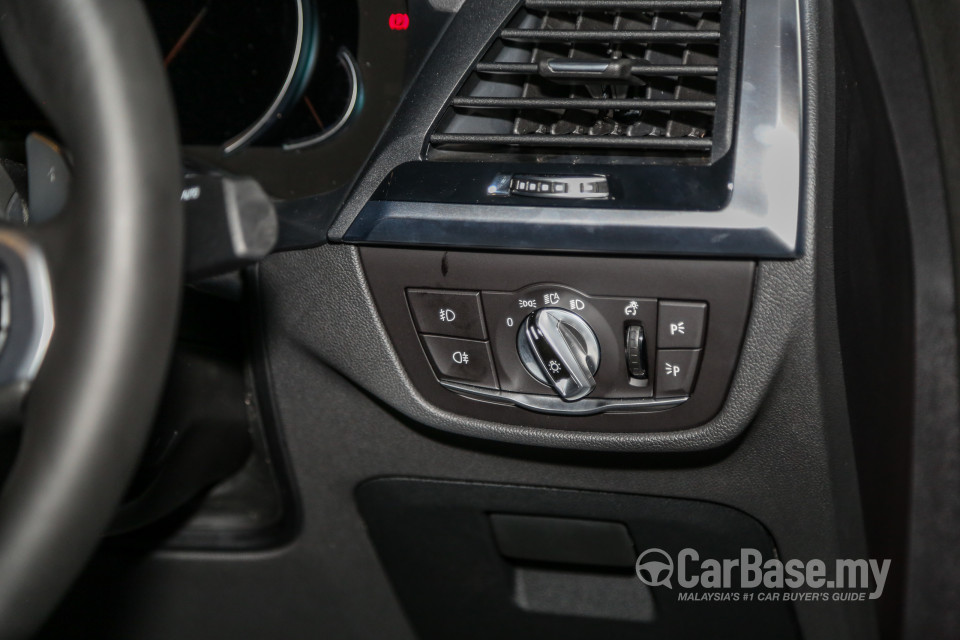 BMW X4 G02 (2019) Interior