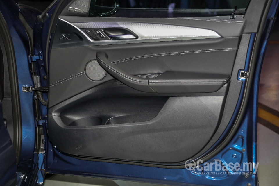 BMW X4 G02 (2019) Interior