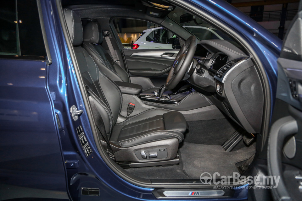 BMW X4 G02 (2019) Interior