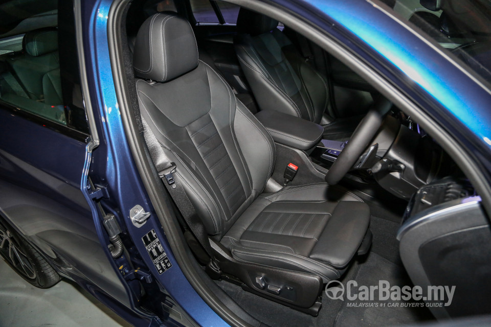 BMW X4 G02 (2019) Interior