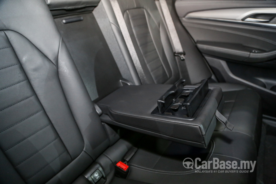 BMW X4 G02 (2019) Interior
