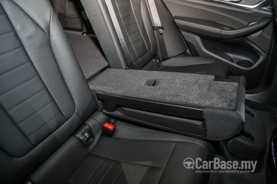 BMW X4 G02 (2019) Interior