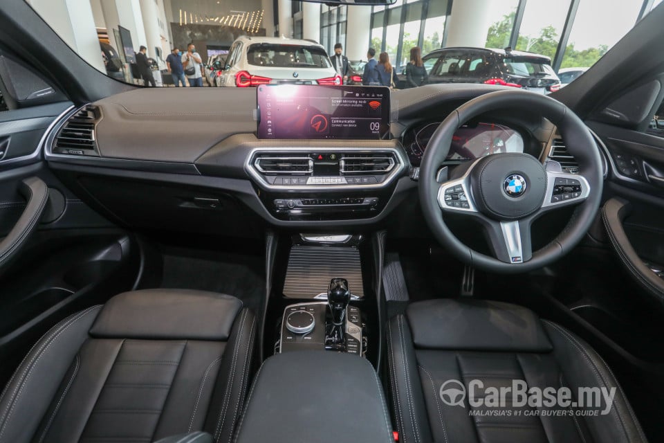 BMW X4 G02 LCI (2022) Interior