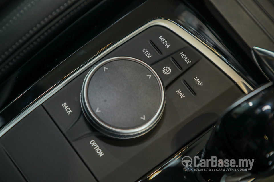 BMW X4 G02 LCI (2022) Interior