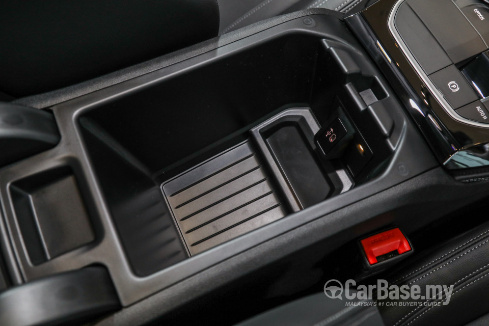 BMW X4 G02 LCI (2022) Interior