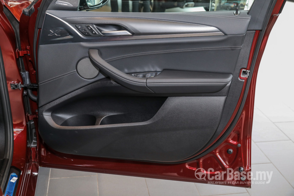 BMW X4 G02 LCI (2022) Interior