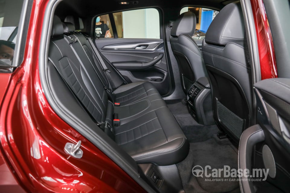 BMW X4 G02 LCI (2022) Interior