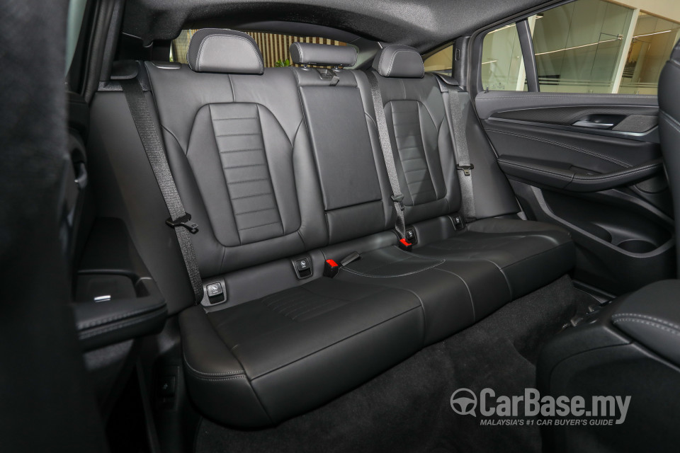 BMW X4 G02 LCI (2022) Interior