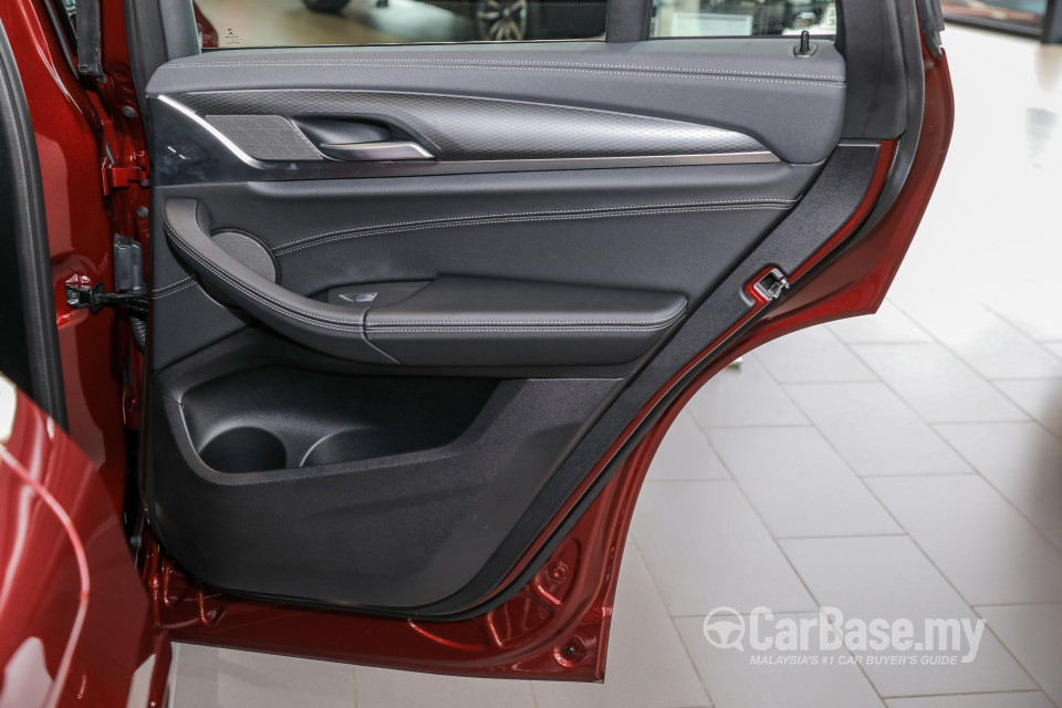 BMW X4 G02 LCI (2022) Interior
