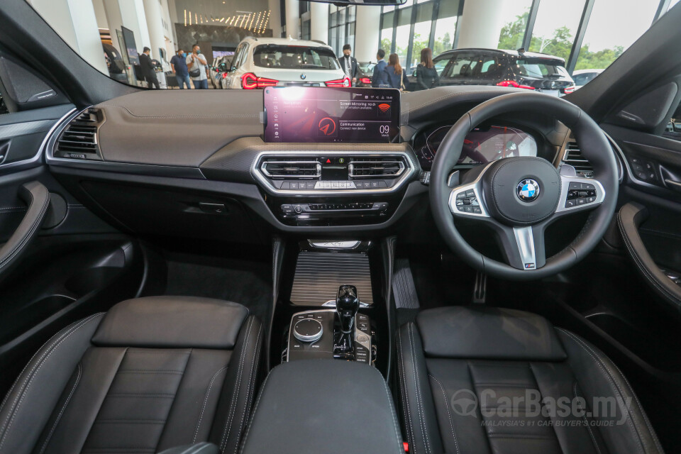 BMW X4 G02 LCI (2022) Interior