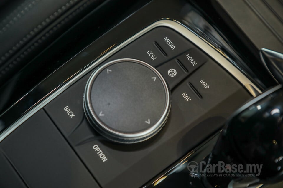 BMW X4 G02 LCI (2022) Interior