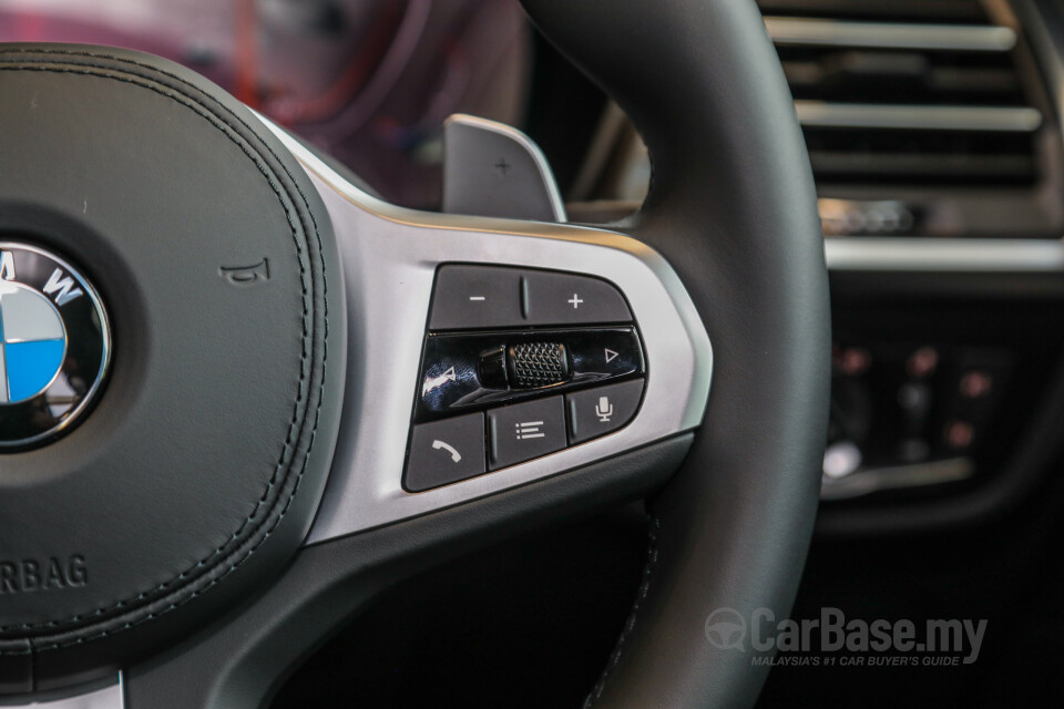 BMW X4 G02 LCI (2022) Interior