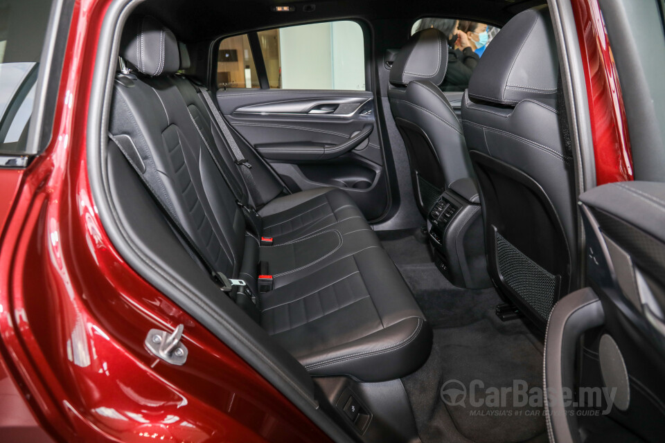 BMW X4 G02 LCI (2022) Interior