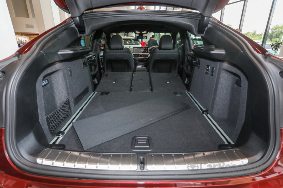 BMW X4 G02 LCI (2022) Interior