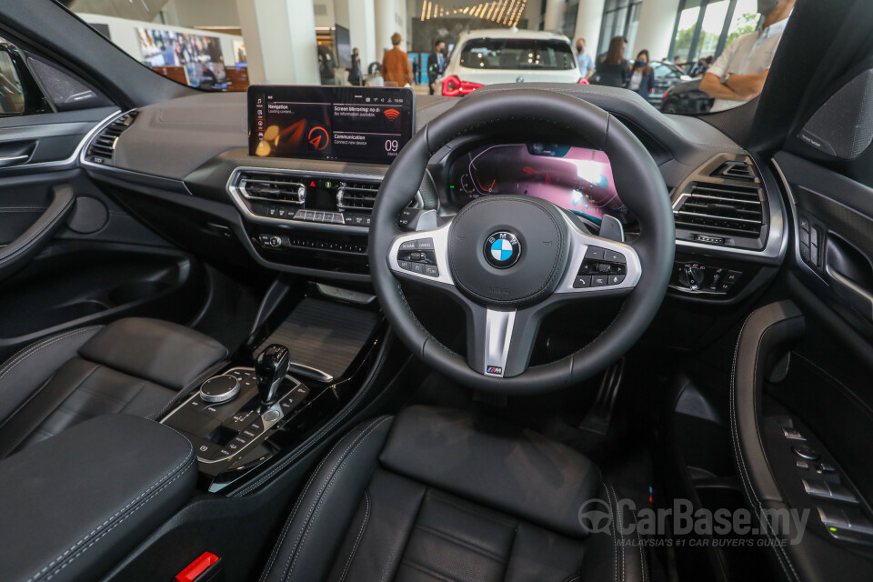 BMW X4 G02 LCI (2022) Interior