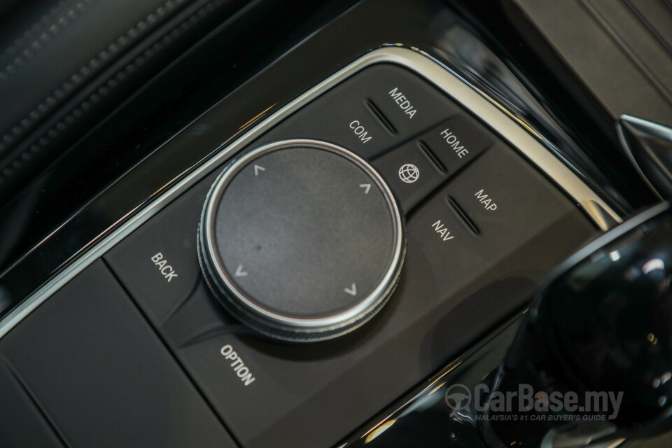 BMW X4 G02 LCI (2022) Interior