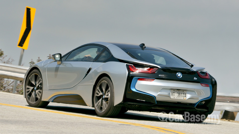 BMW i8 Coupe i12 (2015) Exterior