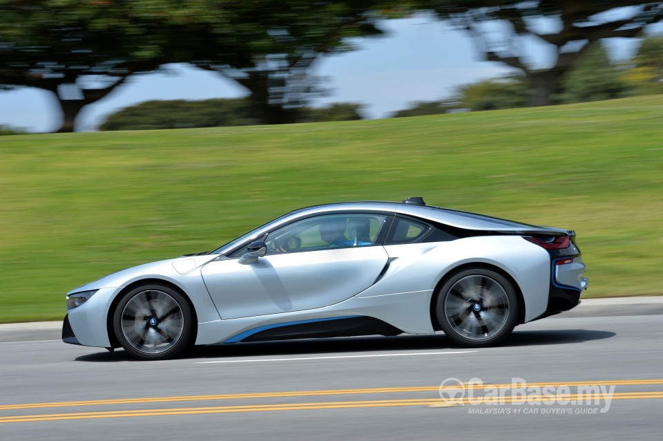 BMW i8 Coupe i12 (2015) Exterior
