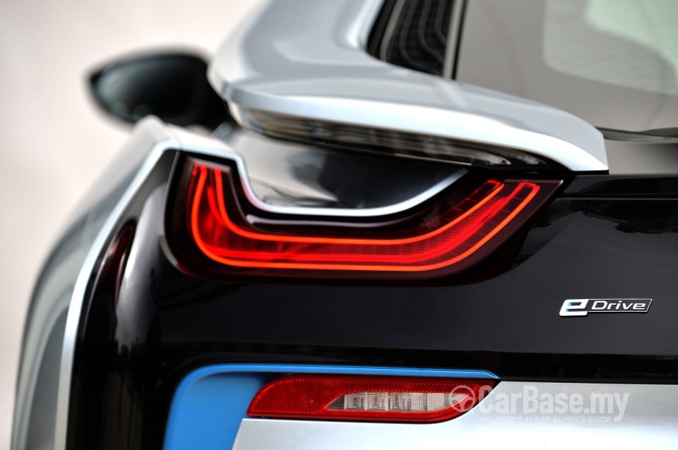 BMW i8 Coupe i12 (2015) Exterior