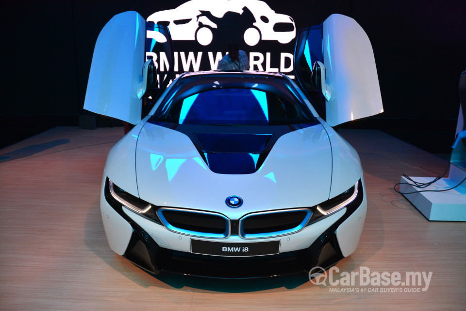 BMW i8 Coupe i12 (2015) Exterior
