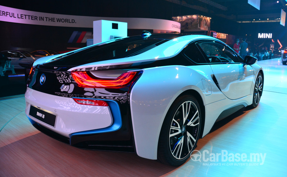 BMW i8 Coupe i12 (2015) Exterior