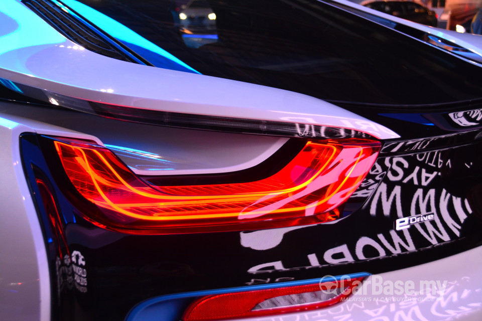 BMW i8 Coupe i12 (2015) Exterior