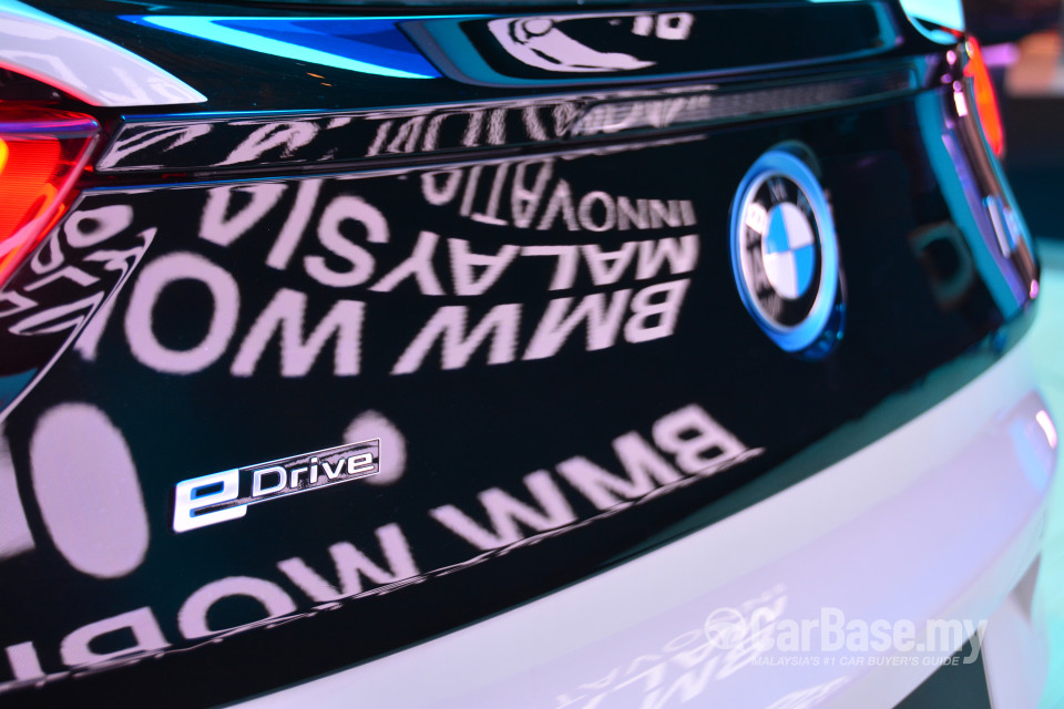 BMW i8 Coupe i12 (2015) Exterior