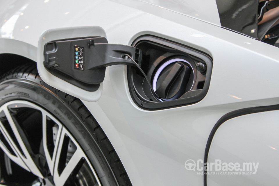 BMW i8 Coupe i12 (2015) Exterior