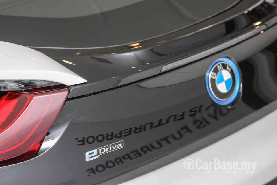 BMW i8 Coupe i12 (2015) Exterior