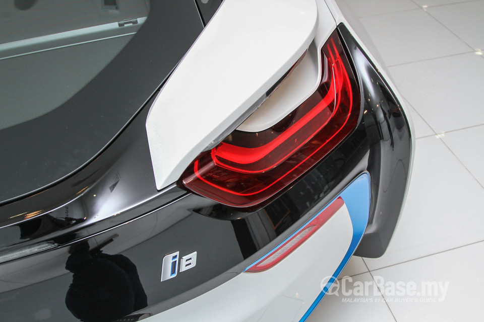 BMW i8 Coupe i12 (2015) Exterior