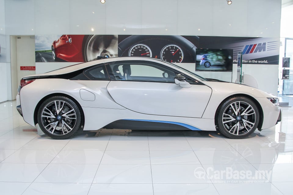 BMW i8 Coupe i12 (2015) Exterior