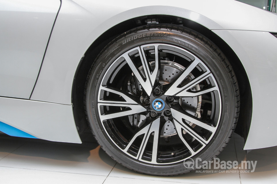 BMW i8 Coupe i12 (2015) Exterior