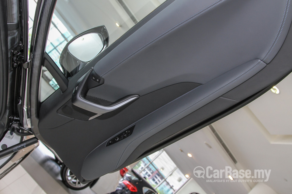 BMW i8 Coupe i12 (2015) Interior