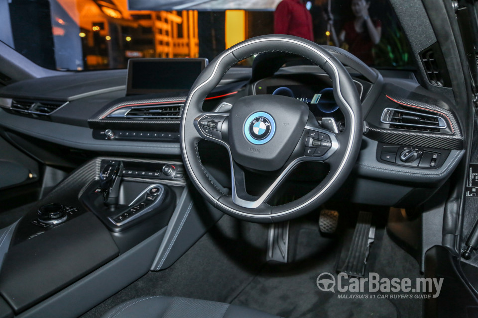 BMW i8 Coupe i12 LCI (2018) Interior