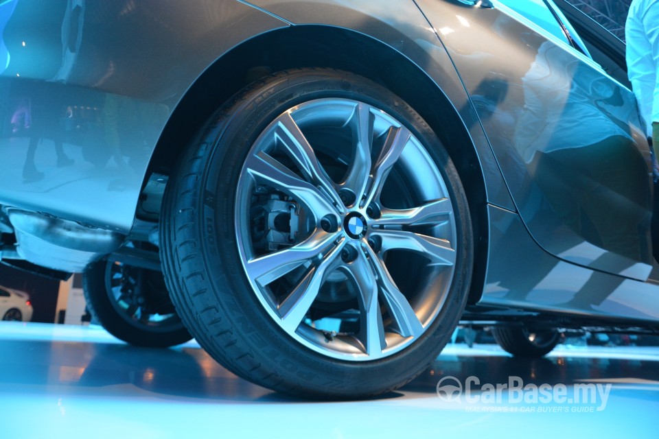 BMW 2 Series Active Tourer F45 (2015) Exterior