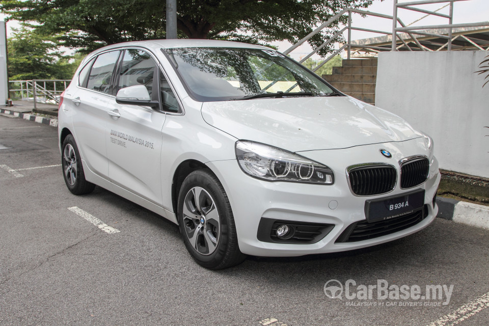 BMW 2 Series Active Tourer F45 (2015) Exterior