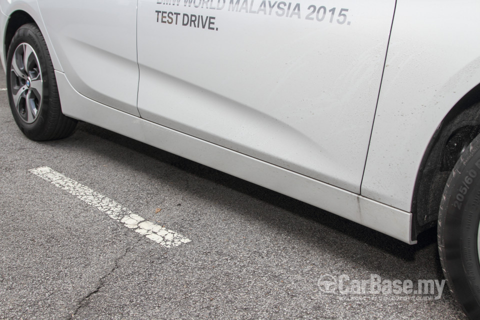BMW 2 Series Active Tourer F45 (2015) Exterior