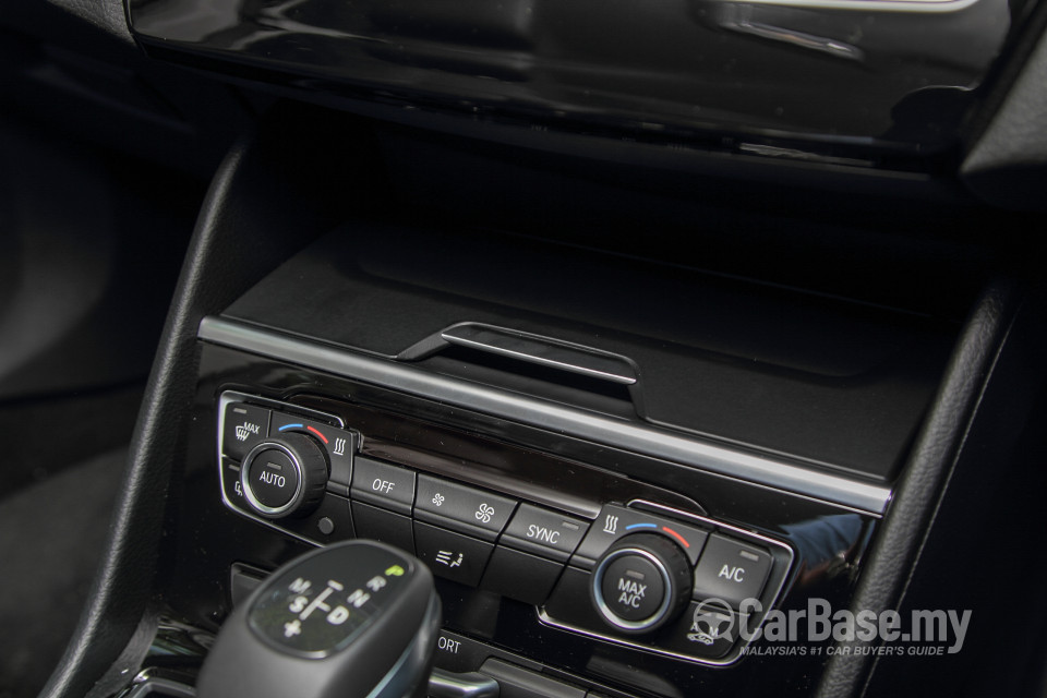 BMW 2 Series Active Tourer F45 (2015) Interior