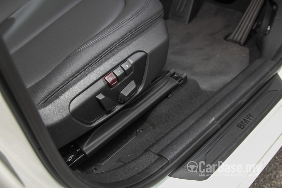 BMW 2 Series Active Tourer F45 (2015) Interior