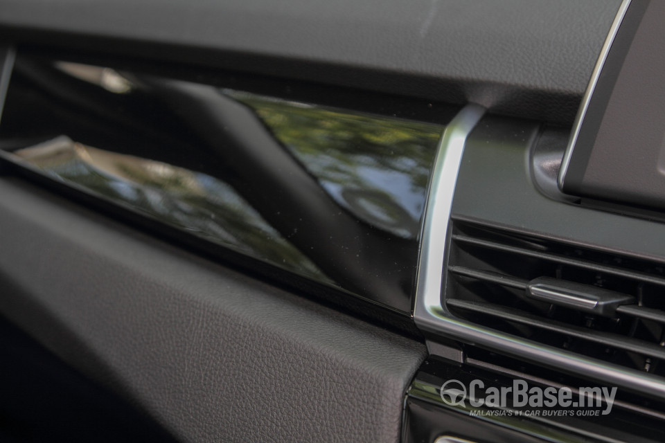 BMW 2 Series Active Tourer F45 (2015) Interior