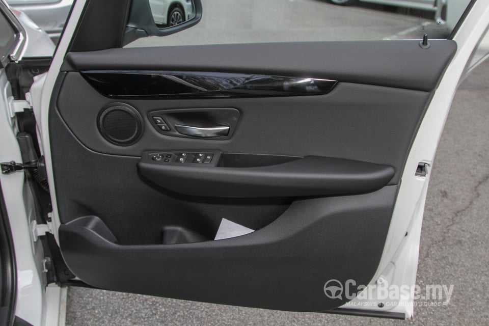 BMW 2 Series Active Tourer F45 (2015) Interior