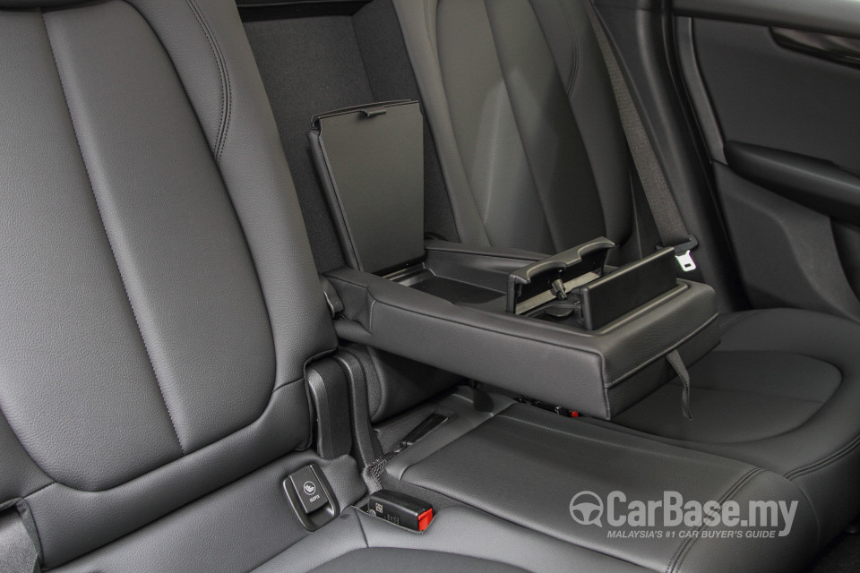 BMW 2 Series Active Tourer F45 (2015) Interior
