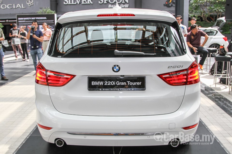 BMW 2 Series Gran Tourer F46 (2015) Exterior