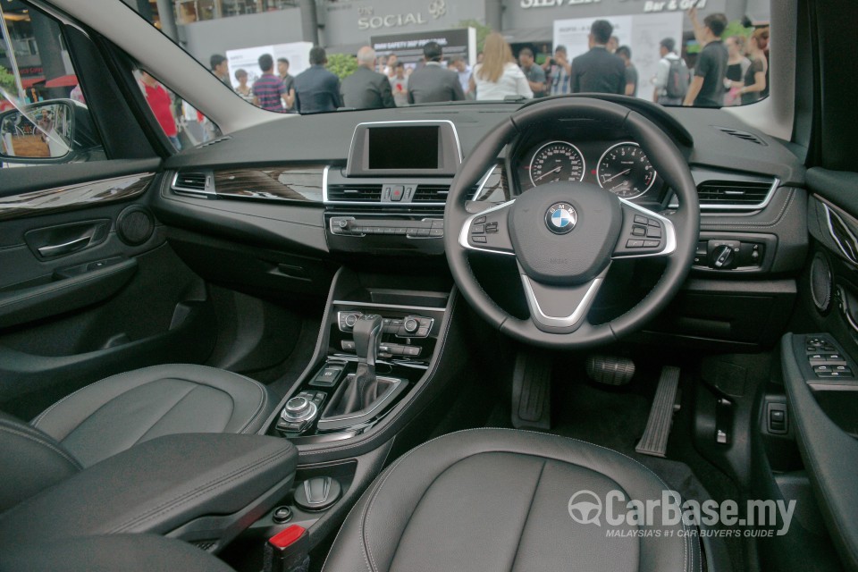 BMW 2 Series Gran Tourer F46 (2015) Interior
