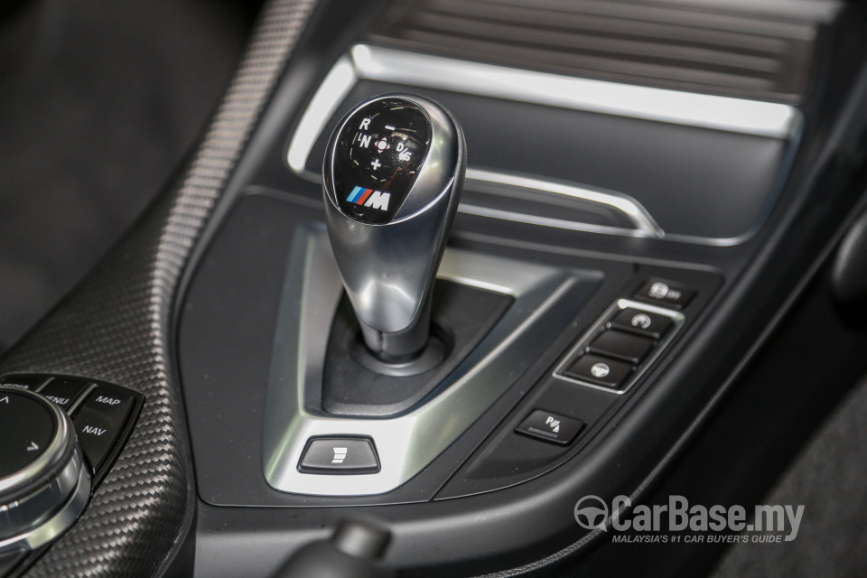 BMW M2 Coupe F87 LCI (2017) Interior