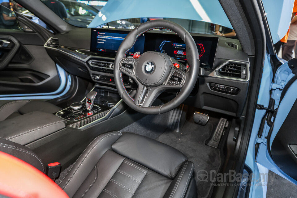 BMW M2 Coupe G87 (2023) Interior