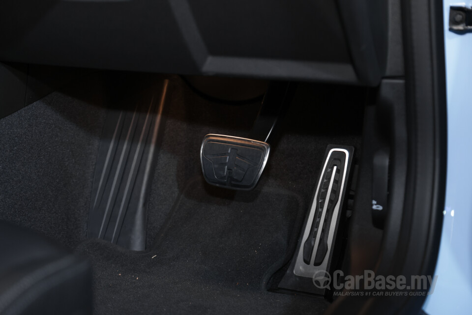 BMW M2 Coupe G87 (2023) Interior