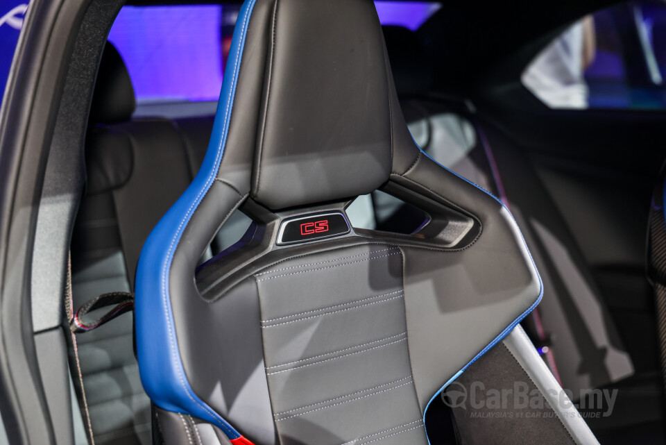 BMW M2 Coupe G87 (2023) Interior