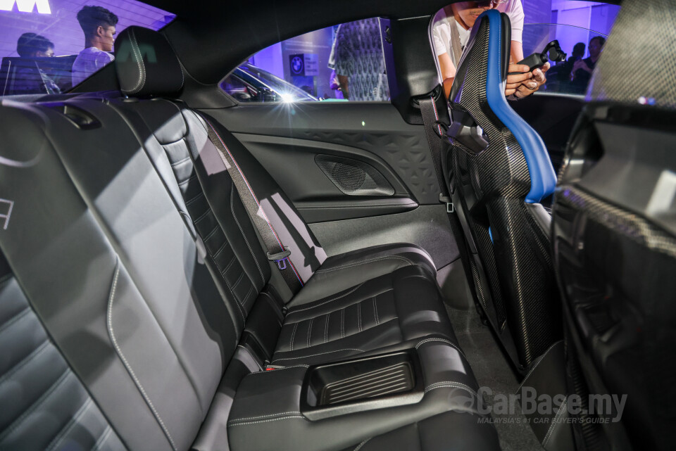 BMW M2 Coupe G87 (2023) Interior
